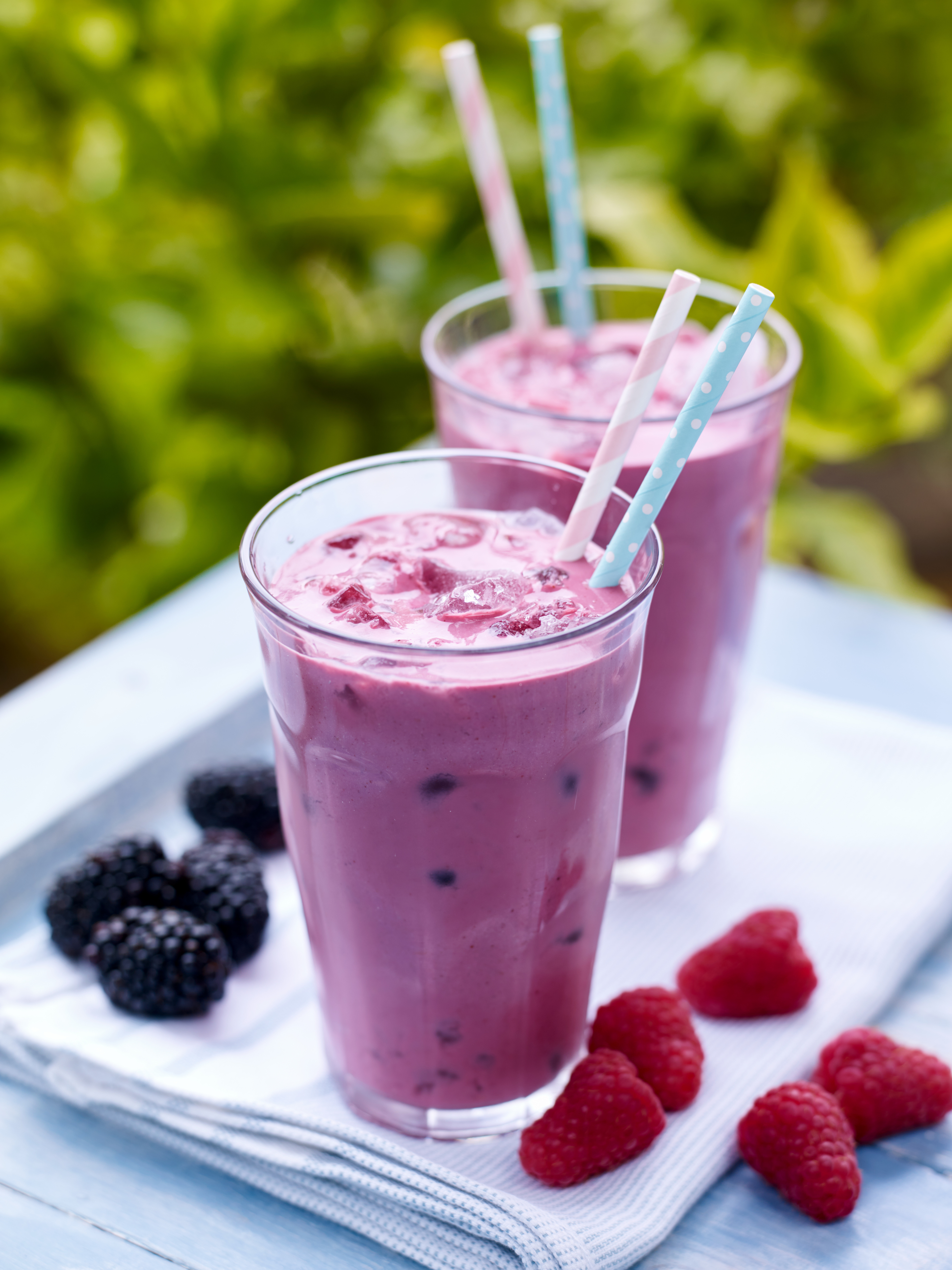 Raspberry, Blackberry, Peach, Almond Butter & Yogurt… BerryWorld