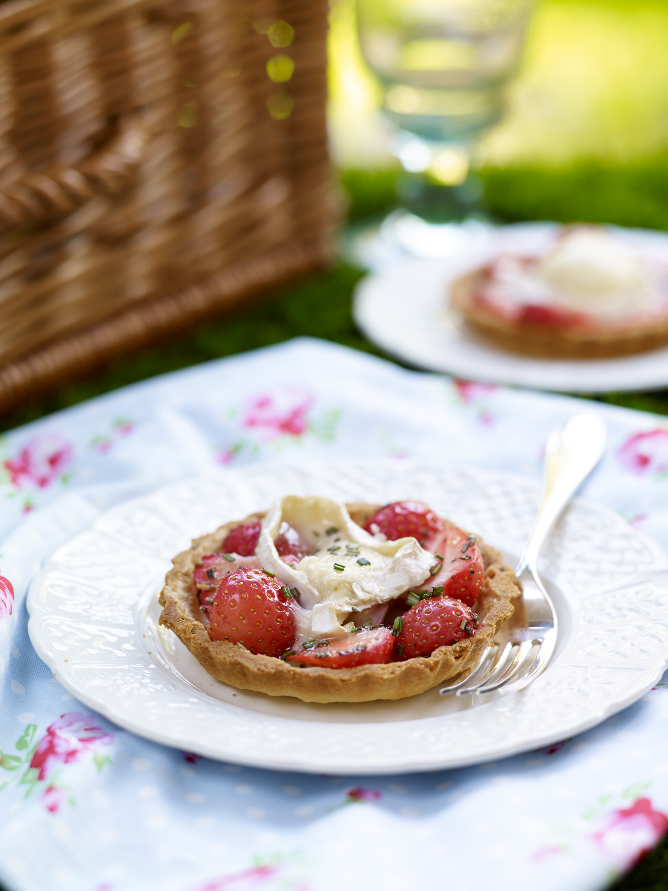 BerryWorld | Strawberry, Goat's Cheese & Black Pepper Tart Recipe