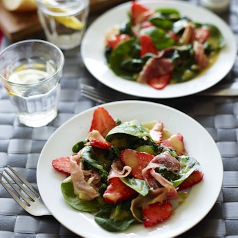 Strawberry, Spinach & Bayonne Ham Salad