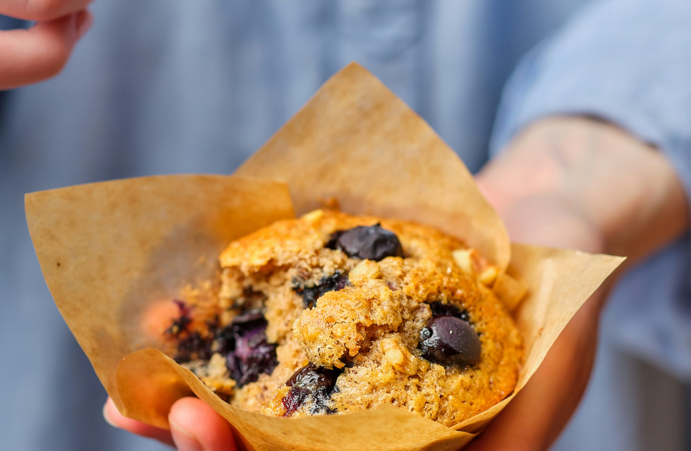 Havermout muffins met blauwe bessen en walnoot