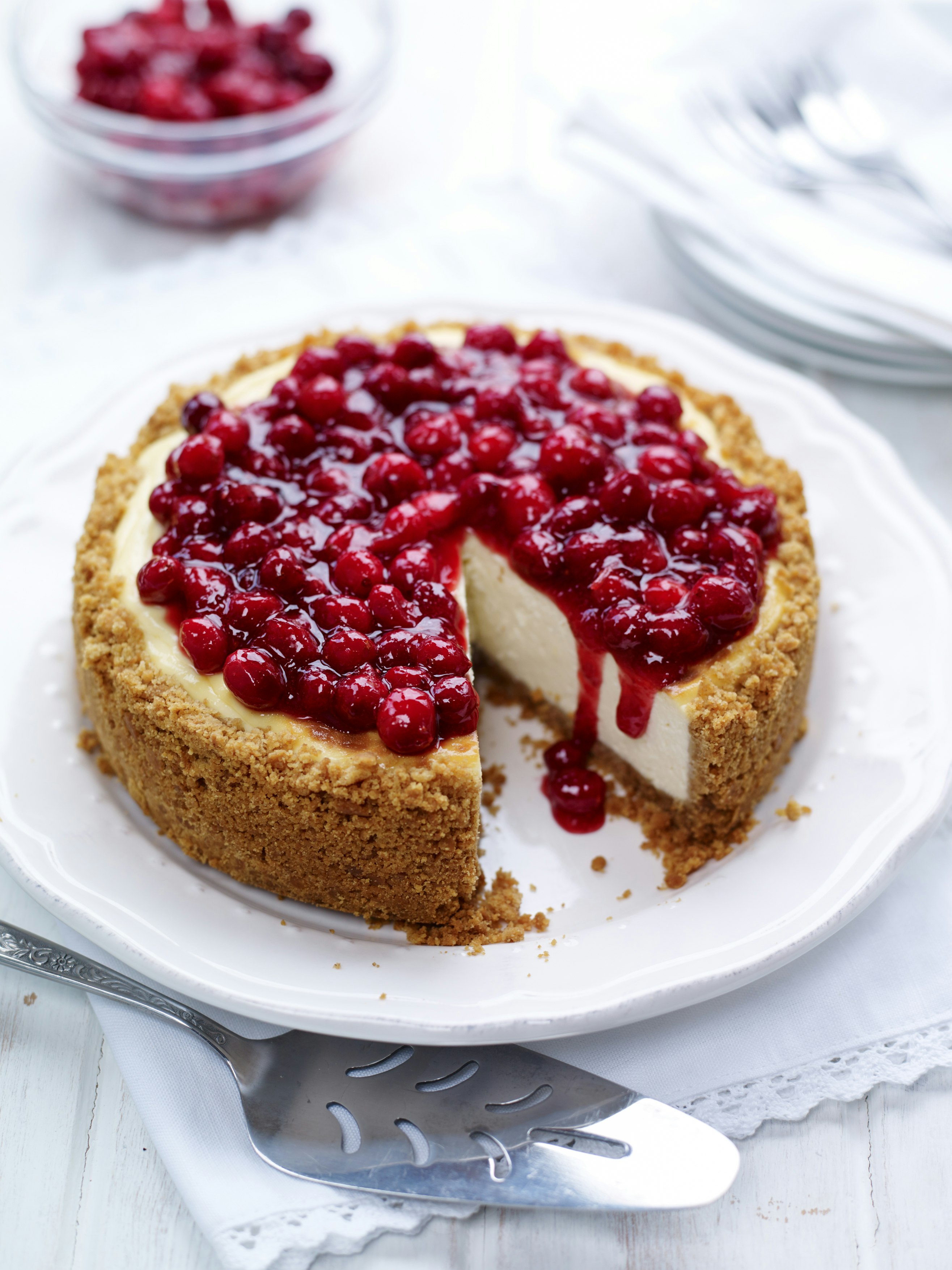 BerryWorld | Cheesecake with Cranberry Glaze recipe