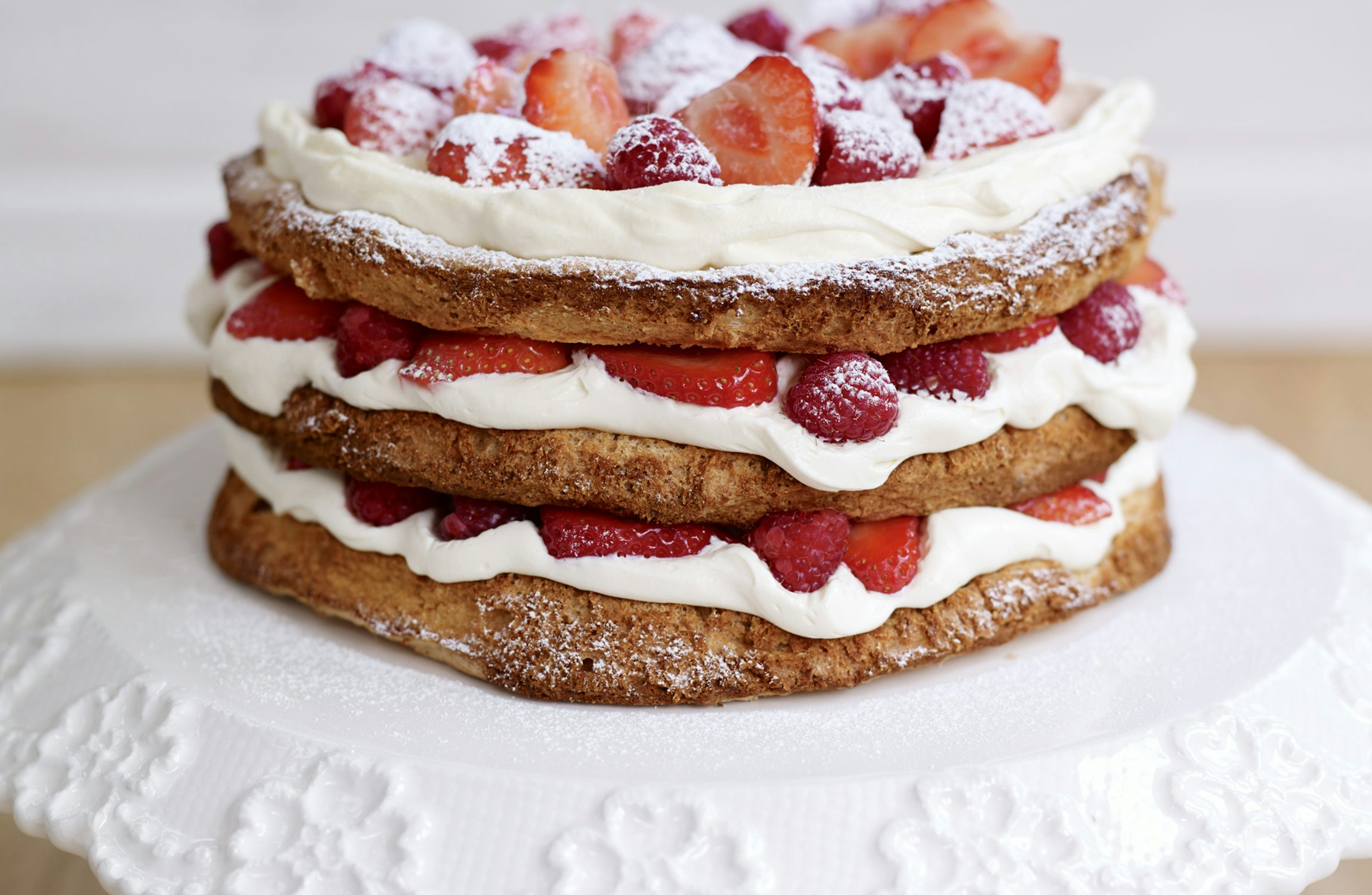 Berryworld Hazelnut Meringue Layer Cake With Strawberries Berryworld Hazelnut Meringue Layer Cake With Strawberries