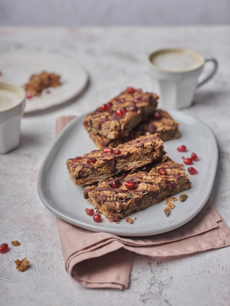 ViewPomegranate & chocolate granola bars