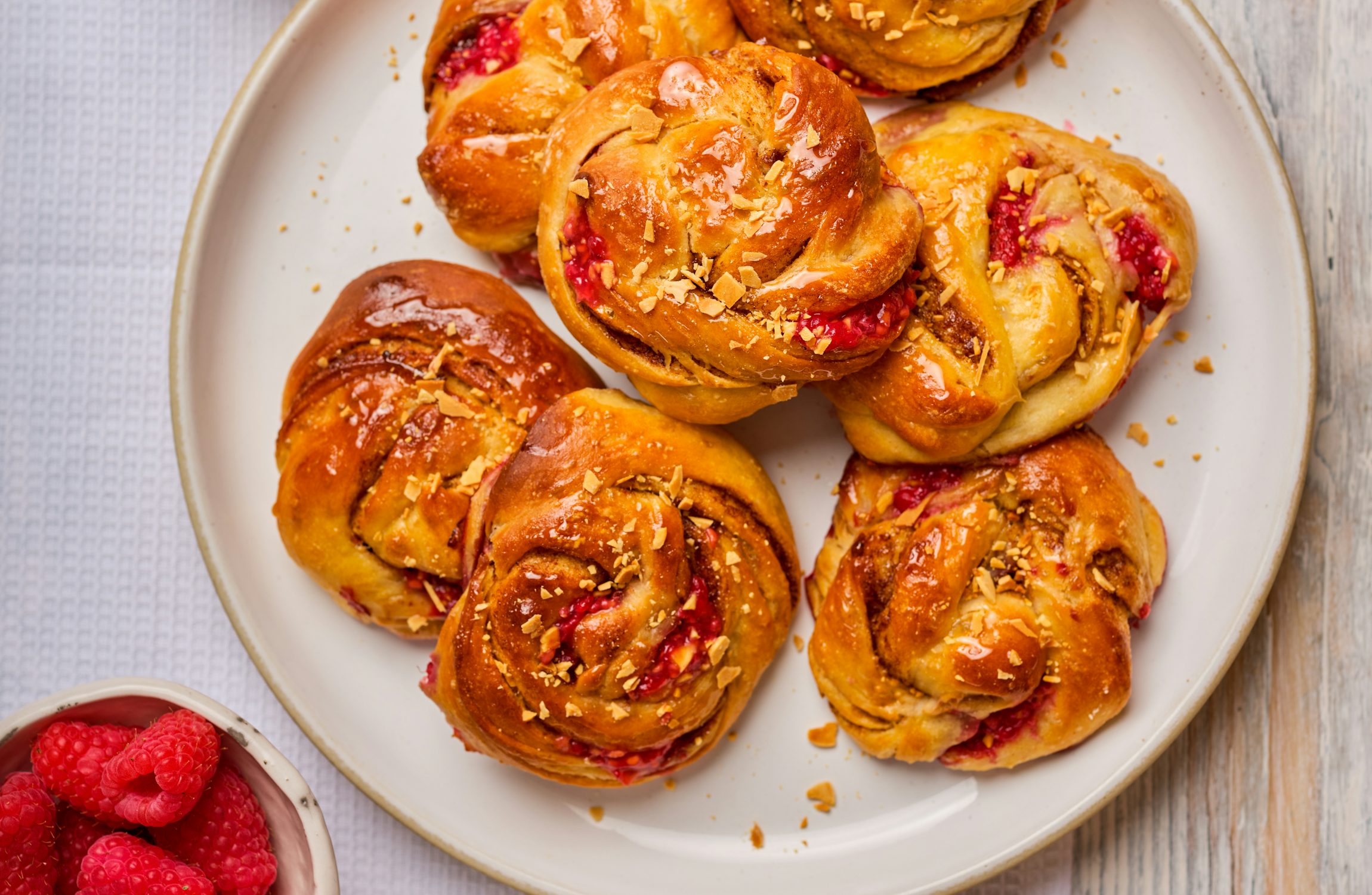 Raspberry & Cinnamon Swirl Buns