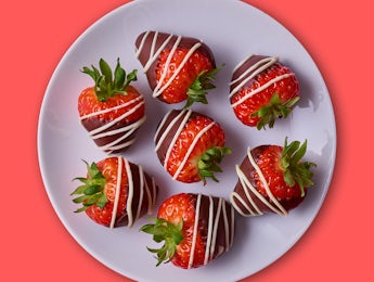 Picture of Chocolate Covered Scrumptious Strawberries