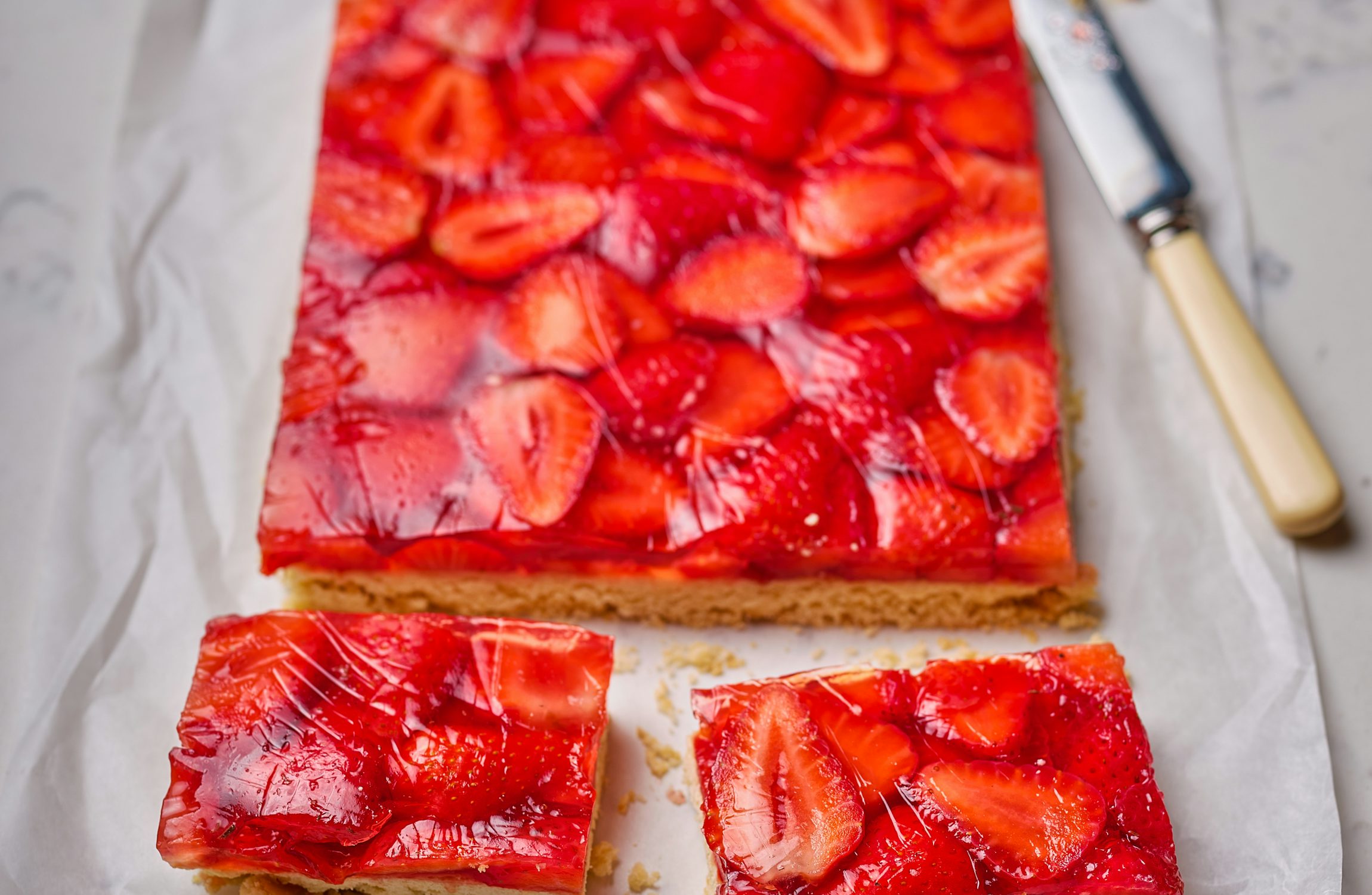 Strawberry Shortcake Jelly Pie