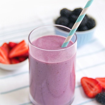 Smoothie Protéiné aux Fruits Rouges
