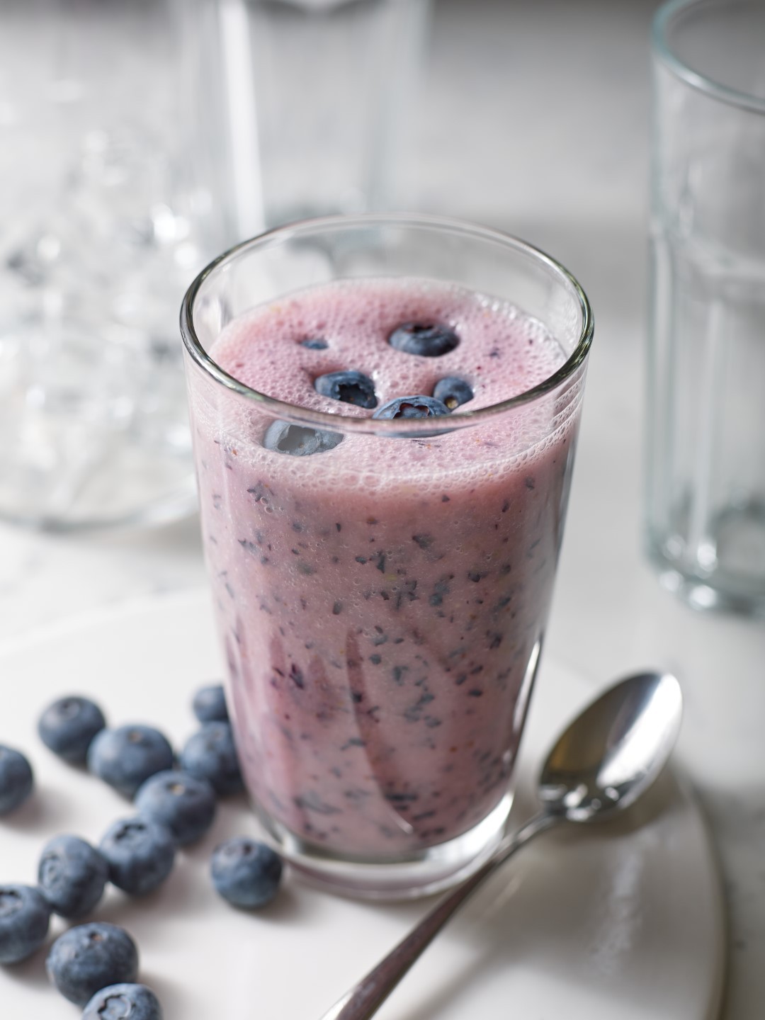 BerryWorld Blueberry, Avocado & Chia Super Smoothie recipe