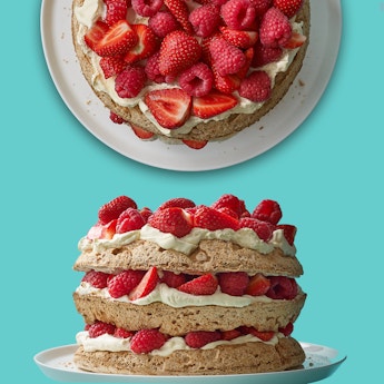 Berryworld Hazelnut Meringue Layer Cake With Strawberries Berryworld Hazelnut Meringue Layer Cake With Strawberries