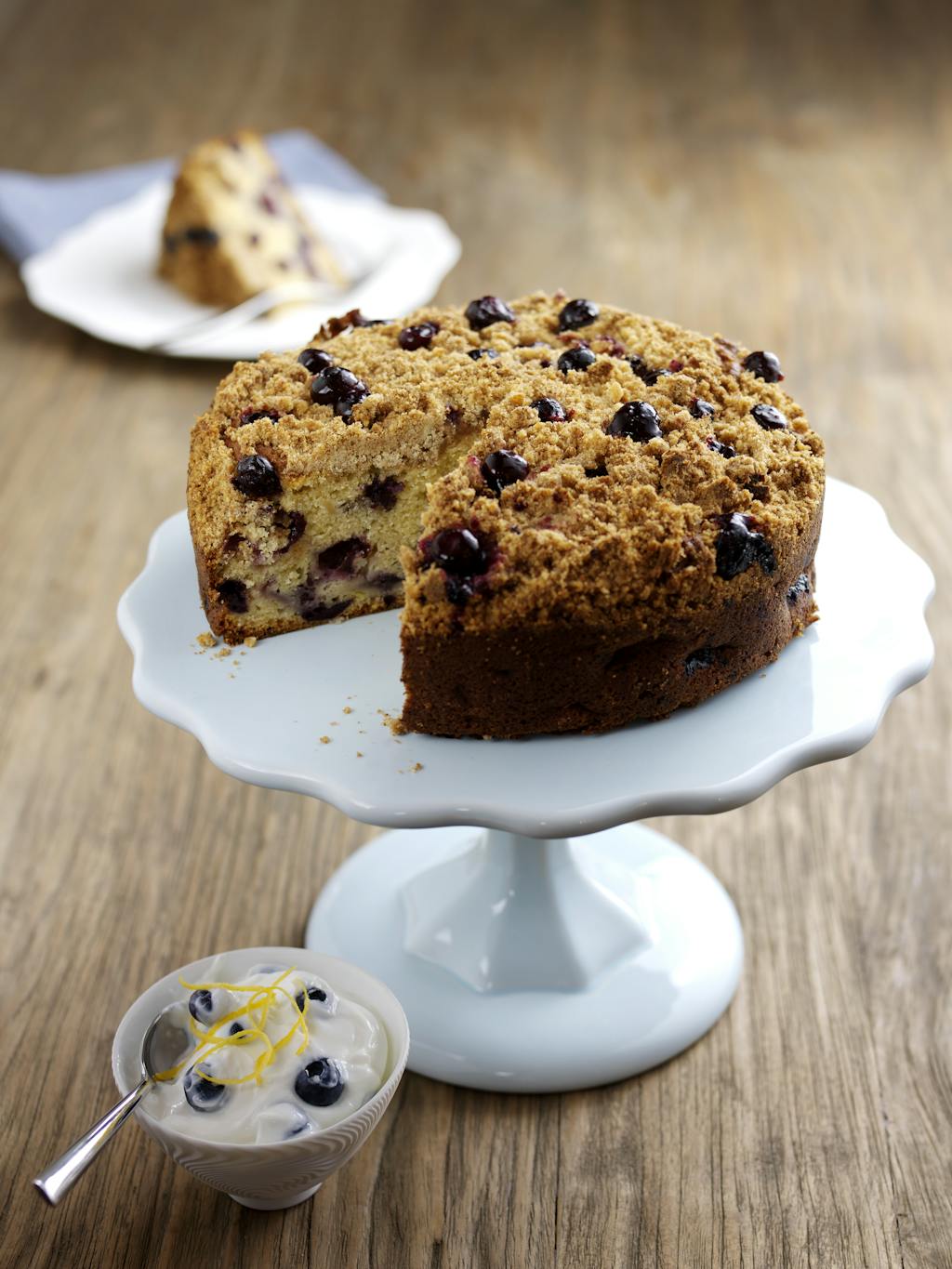 Berry World Blueberry and Apple Crumble Cake Served with Berry World Blueberries Lemon and Yoghurt Topping 75ixpaki3